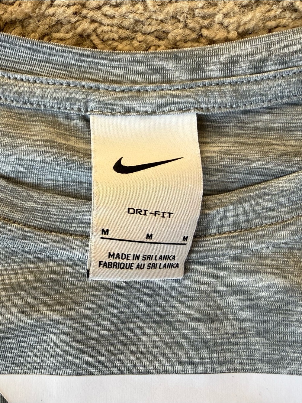 ๐3/$25๐ Youth Medium Nike long sleeve tee - Picture 3 of 3